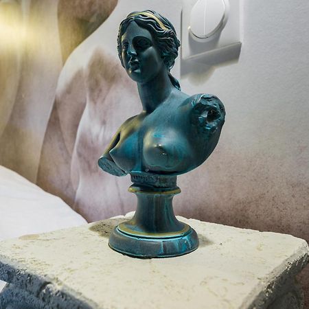 Le Musee D'Aphrodite / Jacuzzi Montgeron ภายนอก รูปภาพ