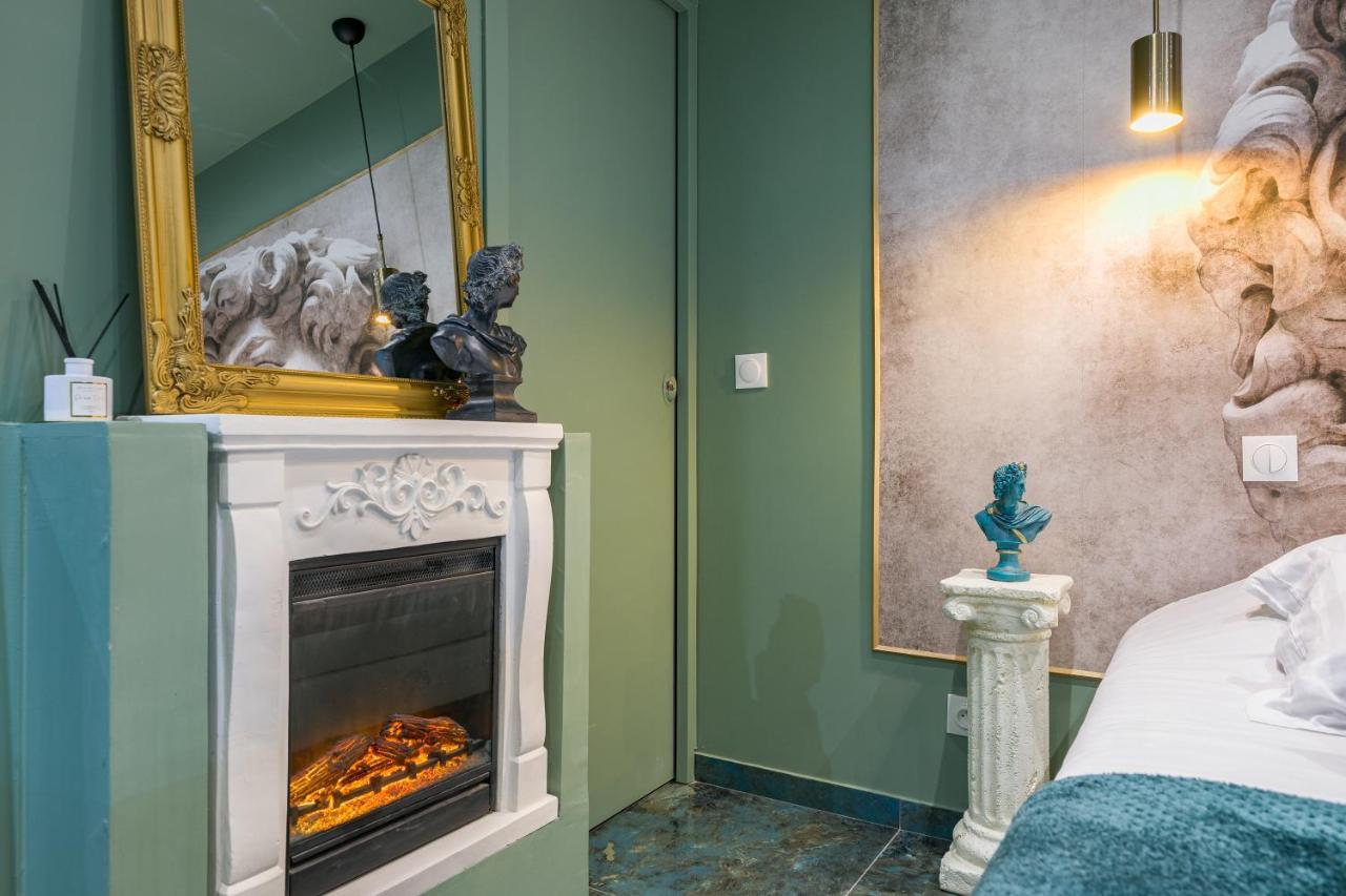 Le Musee D'Aphrodite / Jacuzzi Montgeron ภายนอก รูปภาพ